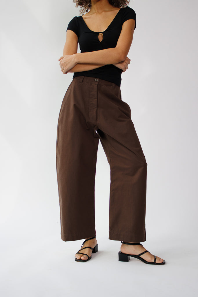 Ali Golden Loose Barrel Pant in Dark Taupe at Parc Shop | Minneapolis, MN