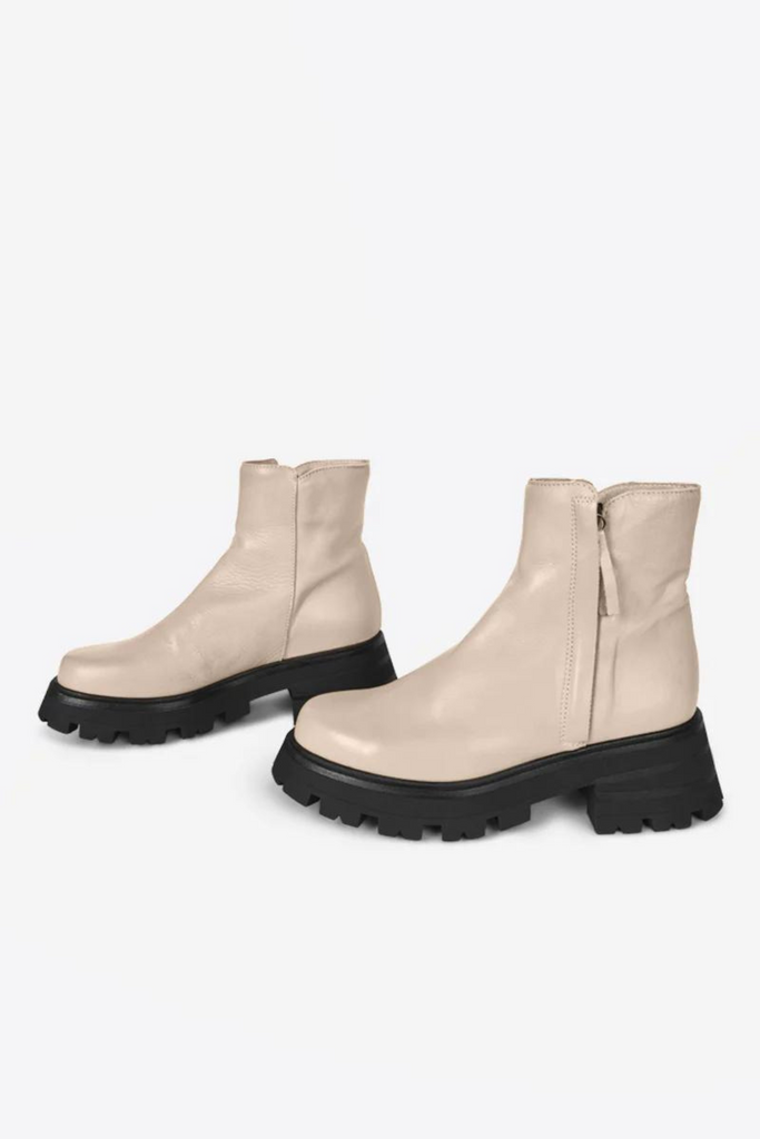 Intentionally Blank - Larry Boot - White - Parc Shop