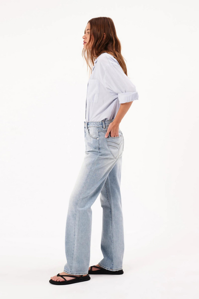 Rolla's 90s Relaxed Jean in Faded Blue at Parc Shop